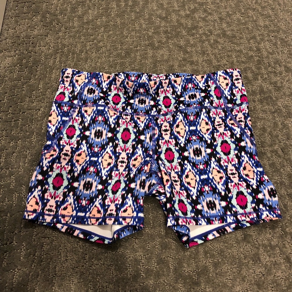 Gap 5” athletic compression shorts